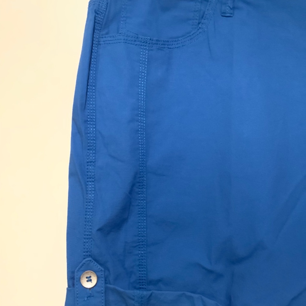 DKNY JEANS size 12 bright blue shorts - Picture 3 of 6